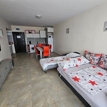 Апартаменти Кастро/Castro Apartments Carevo Kültér fotó
