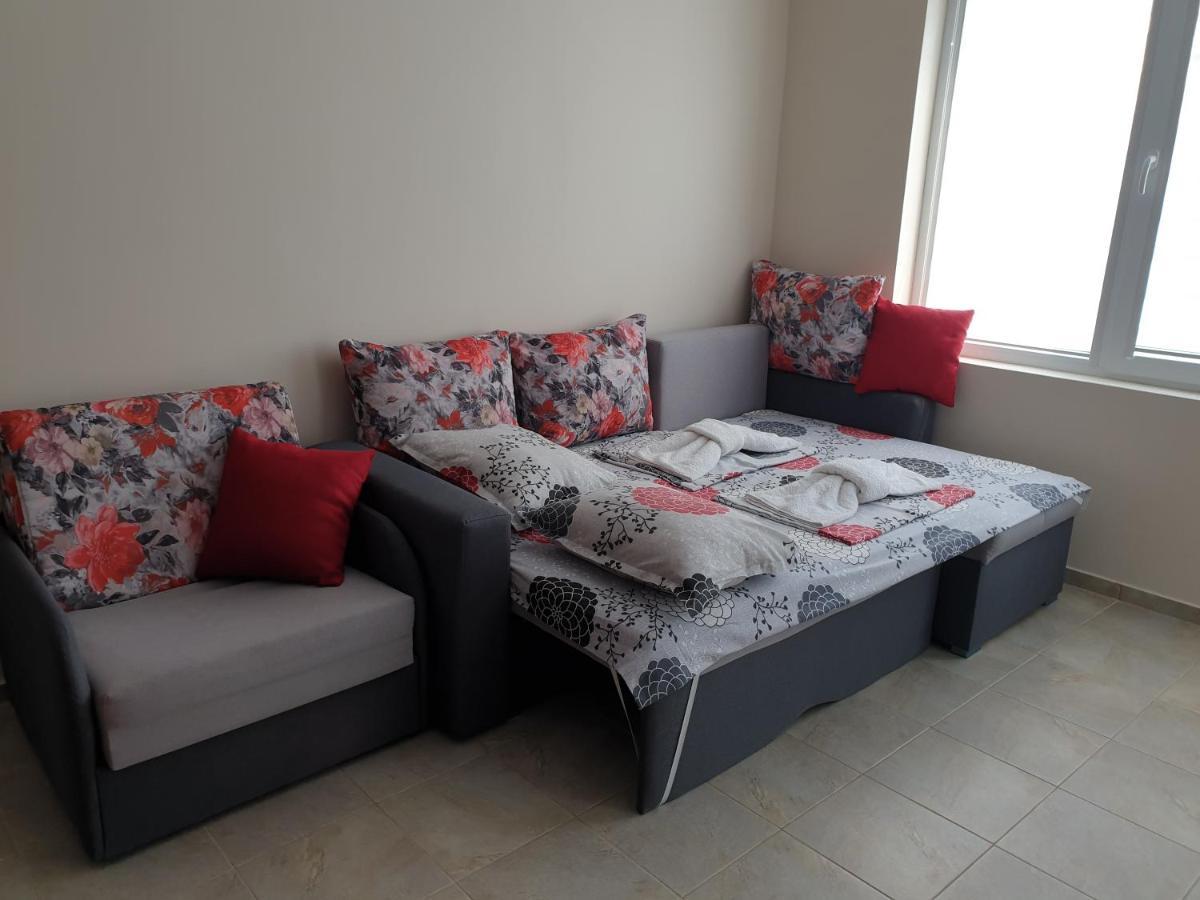 Апартаменти Кастро/Castro Apartments Carevo Kültér fotó