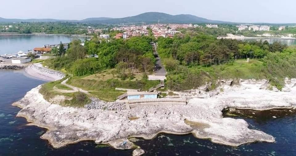 Апартаменти Кастро/Castro Apartments Carevo Kültér fotó