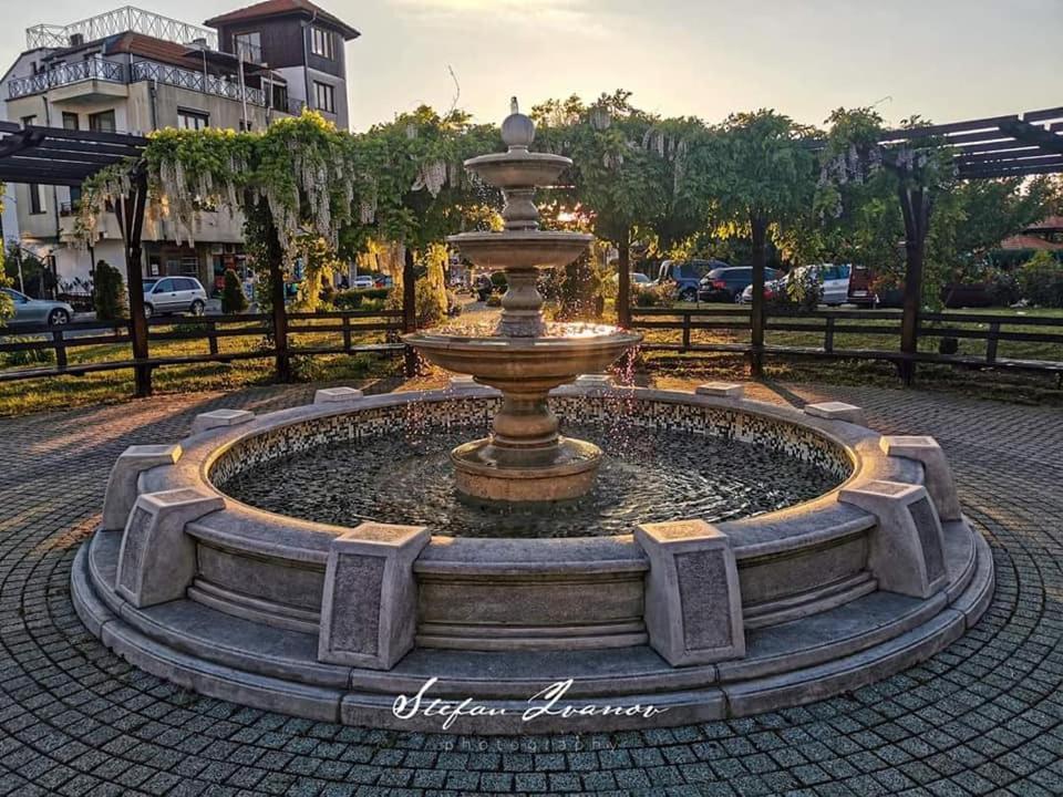Апартаменти Кастро/Castro Apartments Carevo Kültér fotó
