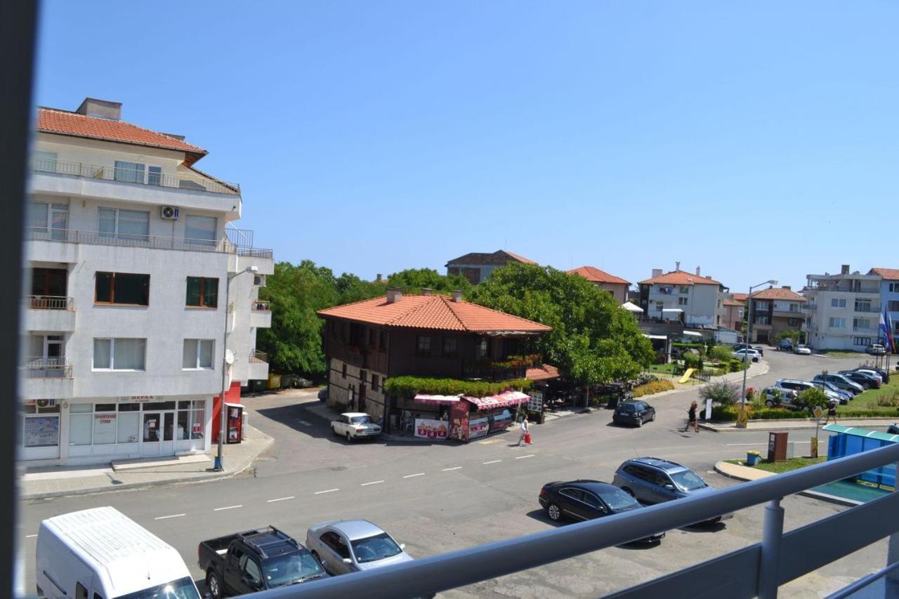Апартаменти Кастро/Castro Apartments Carevo Kültér fotó