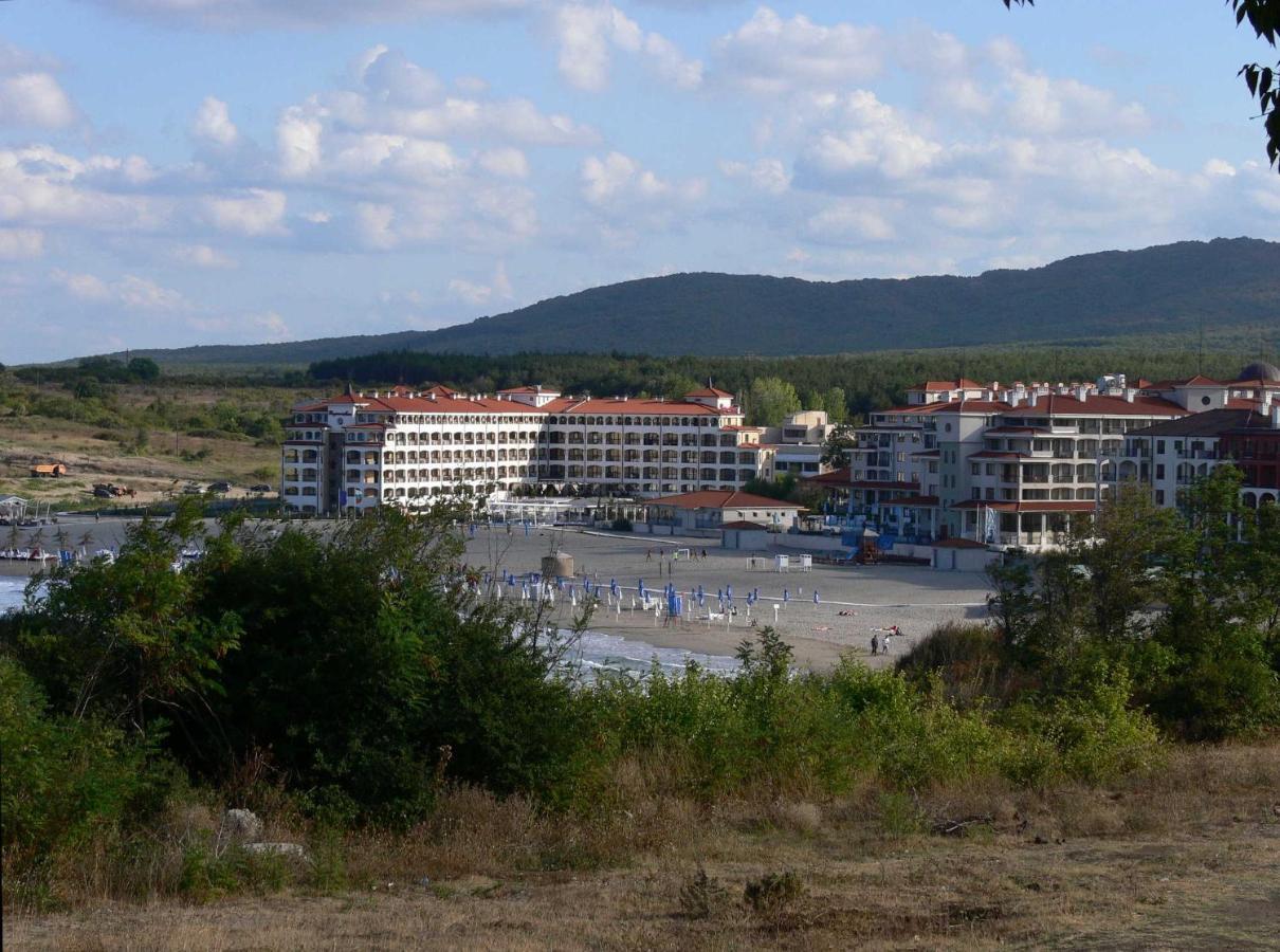 Апартаменти Кастро/Castro Apartments Carevo Kültér fotó