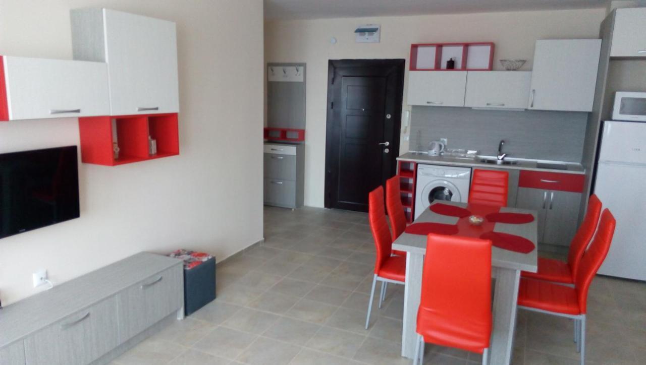 Апартаменти Кастро/Castro Apartments Carevo Kültér fotó